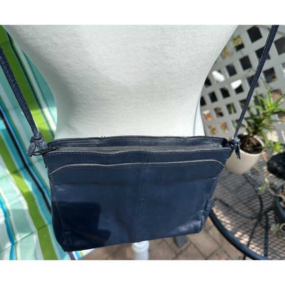 Vintage B Young Blue Leather Crossbody Handbag Pockets Lined Pocketbook Clutch - Picture 8 of 9